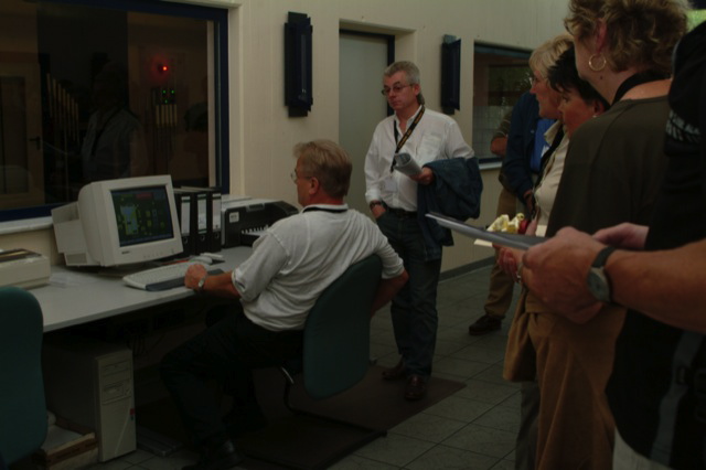f1832-2006_6216.jpg